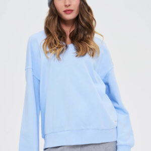 1b66e3288f4cf0d0fcc3842ea971e7ac1d0eb3eb Bluza z dekoltem w serek błękitna