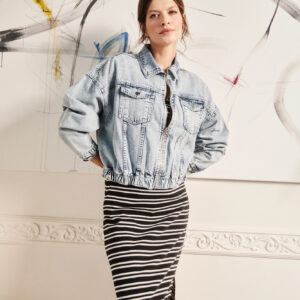 Jeansowa kurtka zapinana na zamek niebieska