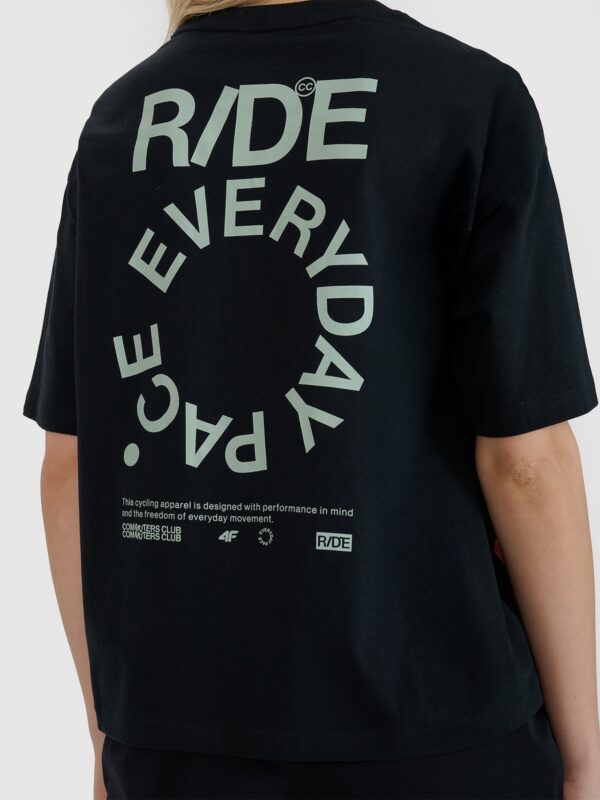 1bf7dd302ed668e55310f2503563976df727ced2 4F T-shirt oversize z nadrukiem damski - czarny