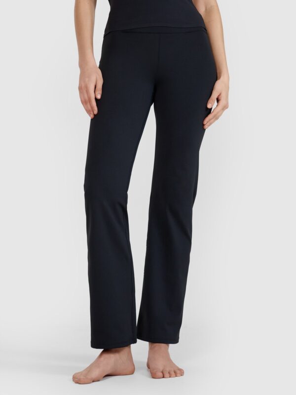 4F Legginsy do jogi i pilatesu z rozszerzanymi nogawkami damskie - czarne