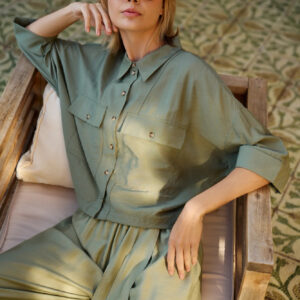 1efcda7beed067778be8f980ab82c96c2c52834f Krótka koszula z wiskozy oliwkowa