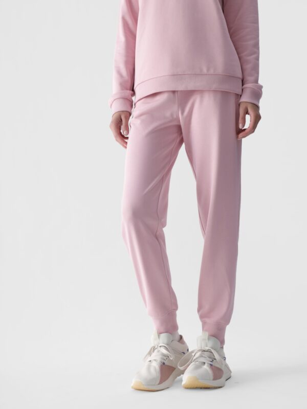4F Spodnie dresowe joggery damskie - różowe
