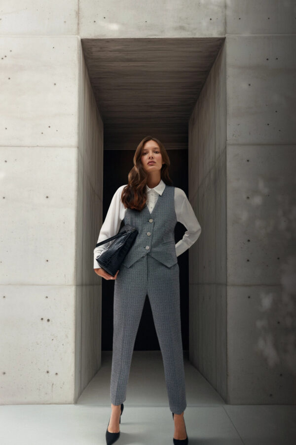 Eleganckie spodnie cygaretki szare