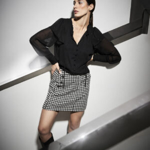 Spódniczka w pepitkę czarno-biała