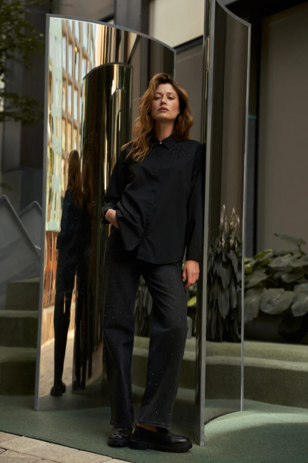 Koszula z kołnierzykiem czarna