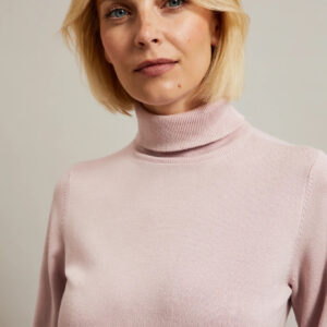 Gładki sweter z golfem różowy