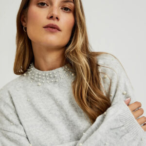 29b3f8bb58ee49732c23946c1b13bf737c7b8b6d Sweter ozdobiony perełkami szary