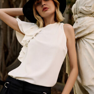 Koszula z falbaną biała