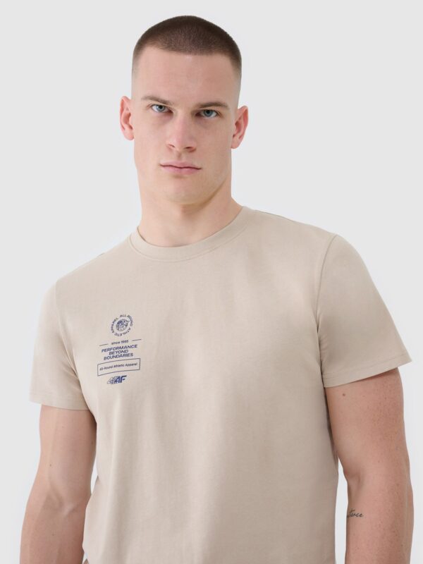 4F T-shirt regular z nadrukiem męski - beżowy