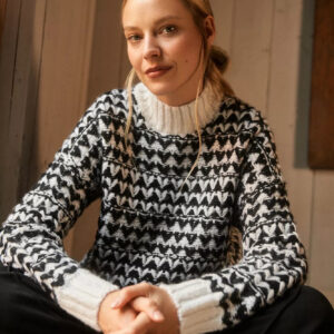 Sweter z golfem czarno-biały