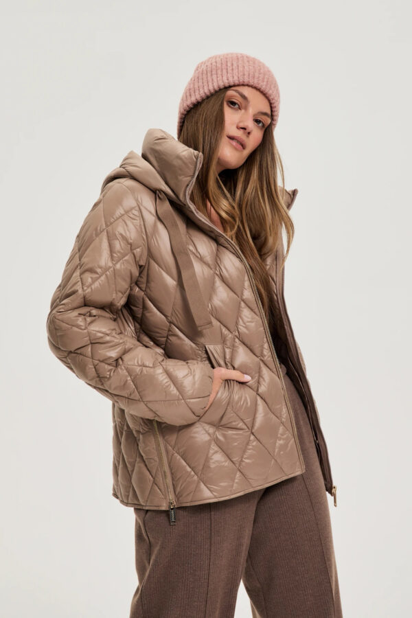 Pikowana kurtka beżowa