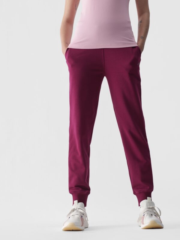 30e195ade5e63fed185409f3e43891b2dc943681 4F Spodnie dresowe joggery damskie - fioletowe