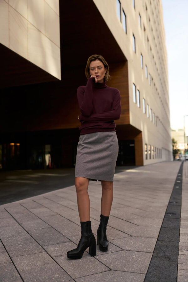 328f976d2b5391111017ca7bc348f1903e2d1bfe Ołówkowa spódnica szara