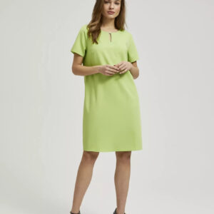 34f57373f6df2fe229d6e244af73d787b005cb08 Prosta sukienka o długości przed kolano zielona