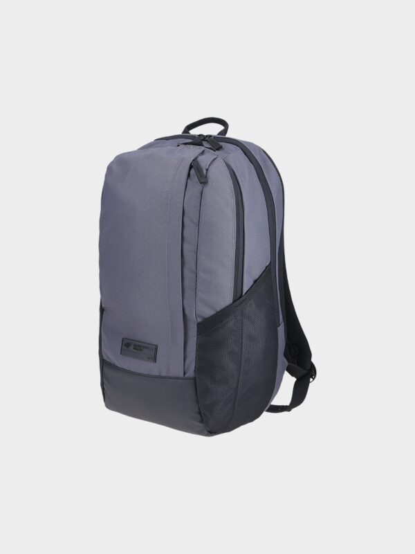 3557c21ce1dbb3779b12e9ca98cb17fa0f7aeb16 4F Plecak miejski (20 L) z kieszenią na laptop - szary