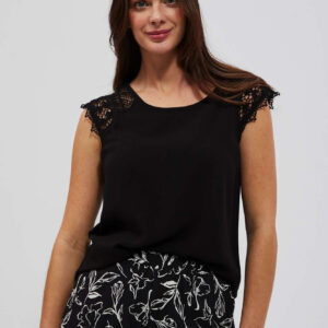 36245b506803b962eb2e3fc95773c28add8ec7c1 Koszulowa bluzka z ażurowym zdobienie