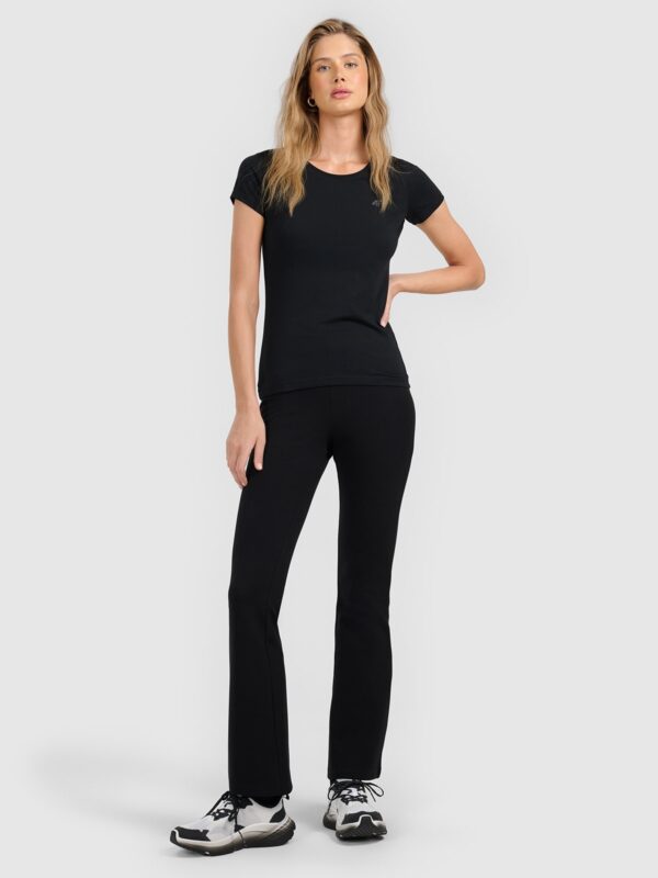 36a0a98d173b07391cadae6eaf75cc69923b30c1 4F T-shirt slim gładki damski