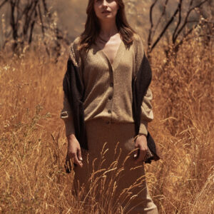 Kardigan zapinany na guziki z bufiastymi rękawami beżowy