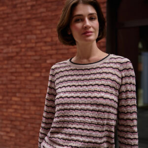 Sweter w paski beżowy