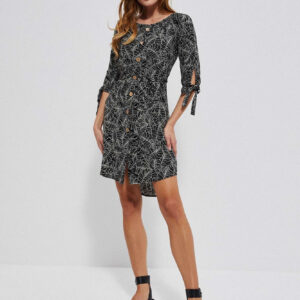 Wzorzysta sukienka czarna