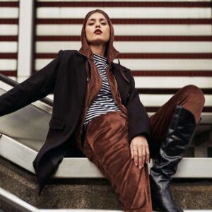 3985b805e5cf52438f004b65a33b38af87955acc Welurowe spodnie dresowe kasztanowe