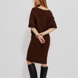 Ciepła sukienka z rękawem 3/4