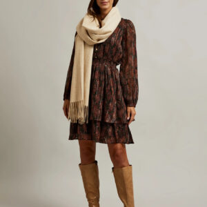 Gładki szalik beżowy z frędzlami