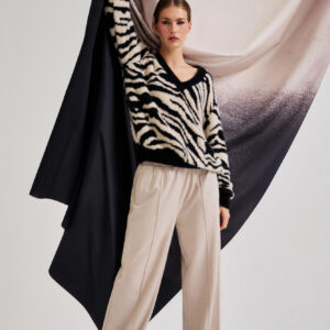 3d638c1c24392c4e6fafa96aedec6ce8f3ac4375 Spodnie z szerokimi nogawkami beżowe