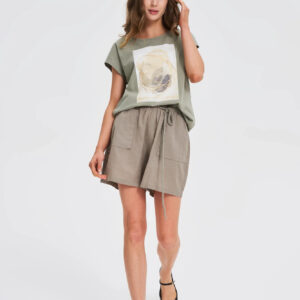 Luźne szorty oliwkowe