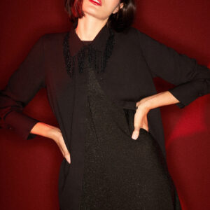 44ecd35c57005a5983f7ead2d6aac89056bc7a12 Koszula z ręcznie doszywanymi koralikami czarna