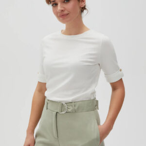 Gładki t-shirt z podwijanymi rękawami biały