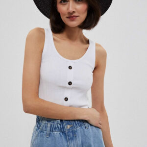 Kapelusz słomkowy z ozdobną tasiemką