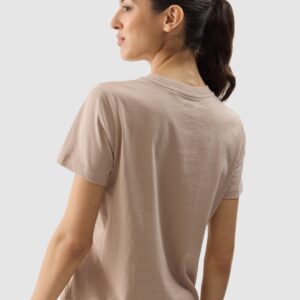 4F T-shirt regular z nadrukiem damski - beżowy