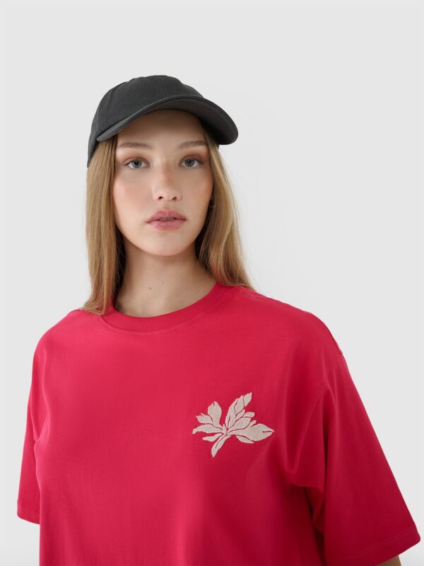 4e1ac66a415e687df7f25e85c1ce75643bae860d 4F T-shirt oversize z nadrukiem damski - różowy