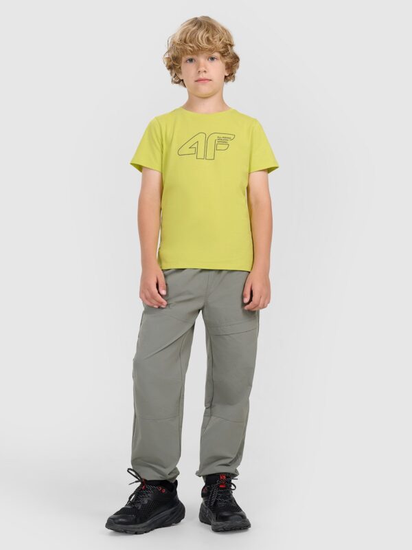 4e6e9279cb162225e3e6eda7790c59c759f2b7b1 4F T-shirt regular z nadrukiem chłopięcy - czarny 122 (6-7 lat)