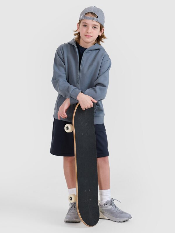 5329e4a6f36f18159369477c7dfe761d592fc0b3 4F Bluza dresowa rozpinana z kapturem chłopięca - szara 128 (7-8 lat)