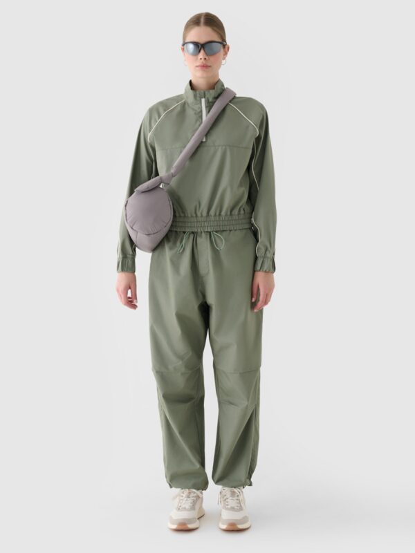 545fe9efe581f0c49232c6f9aa4e1aa600e2d727 4F Kurtka przejściowa cropped ze stójką damska - oliwkowa/khaki