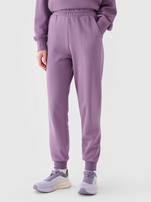 4F Spodnie dresowe joggery damskie - fioletowe