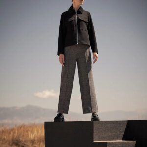 5acb1b14d5d421940b0bbf1a3ce1e24ff5600af6 Spodnie z prostymi nogawkami w kant szare