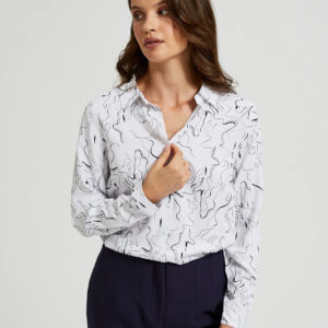 60defffb67d60a5e61f05445e1b4421a2affd4af Koszula z delikatnym printem biała