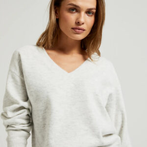 Sweter z dekoltem w serek o prostym kroju biały