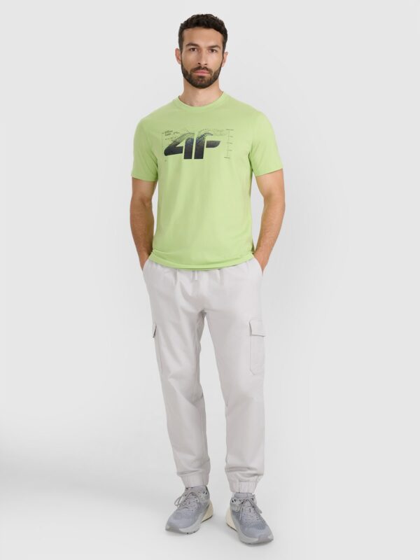 6dd04354ecf63085e7345b747c2650342804879f 4F T-shirt regular z nadrukiem męski - zielony