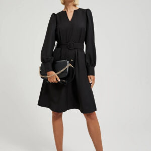 Elegancka torebka z łańcuchem czarna