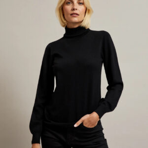 Gładki sweter z golfem czarny