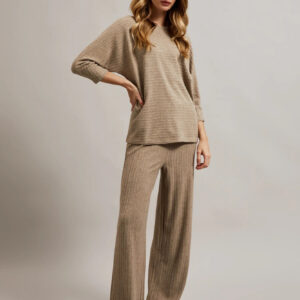 Dzianinowy komplet ozdobiony metaliczną nitką beżowy