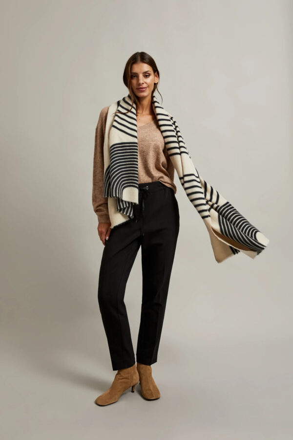 Szalik w czarne paski beżowy