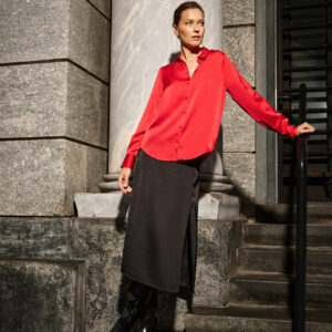 75b6677fcde7b3daf63c8919268659b99fc79a85 Spódnica midi czarna