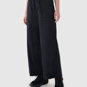 4F Spodnie casual z szerokimi nogawkami damskie - czarne