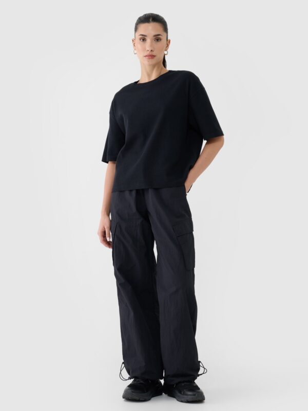 7a970e02bd426a8c058b246afd16a9a8ea3754e6 4F T-shirt regular z waflowej dzianiny damski - czarny