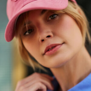 Czapka z daszkiem różowa